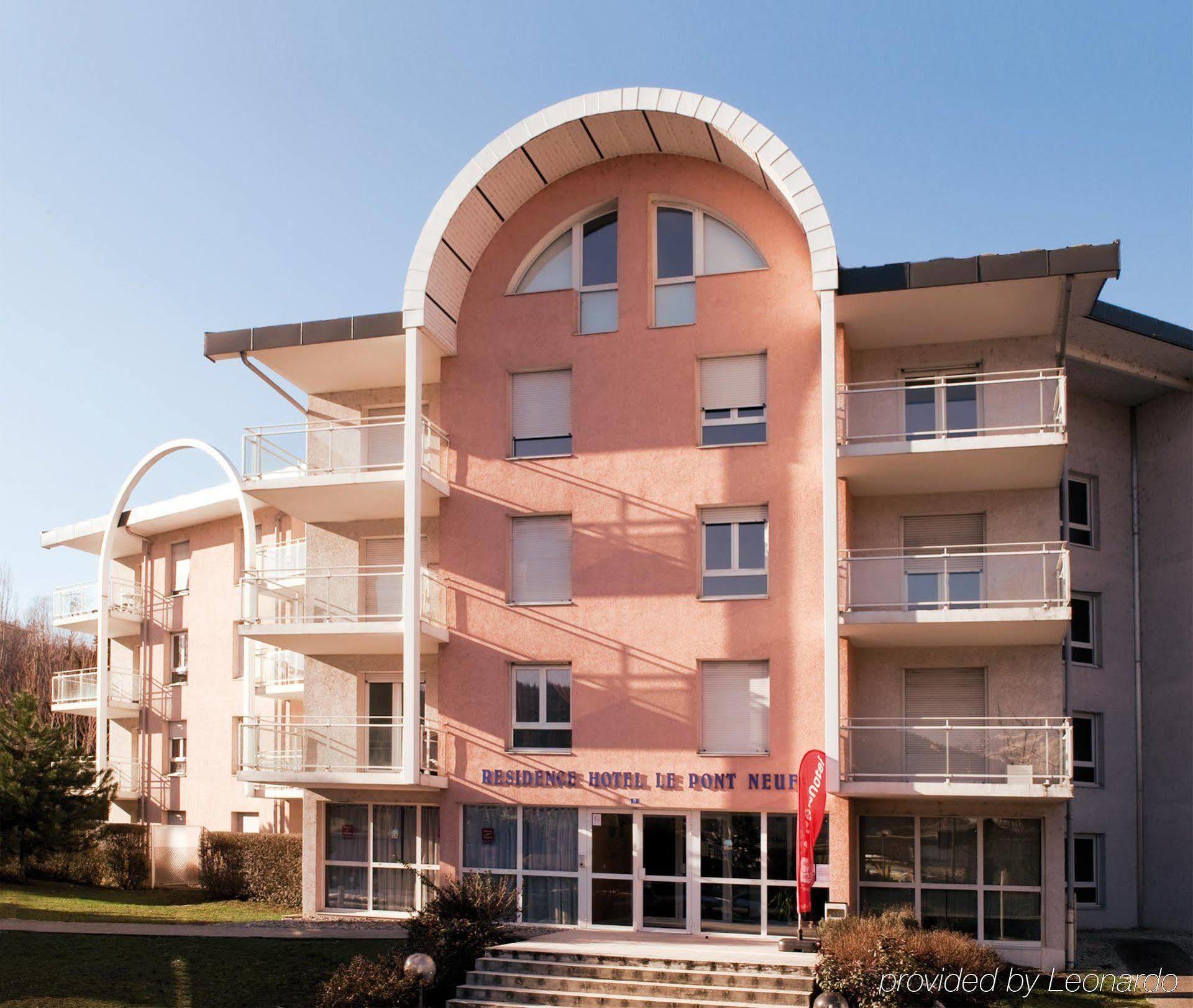 Aparthotel Sejours & Affaires Annecy Le Pont Neuf Cran-Gévrier Exterior foto