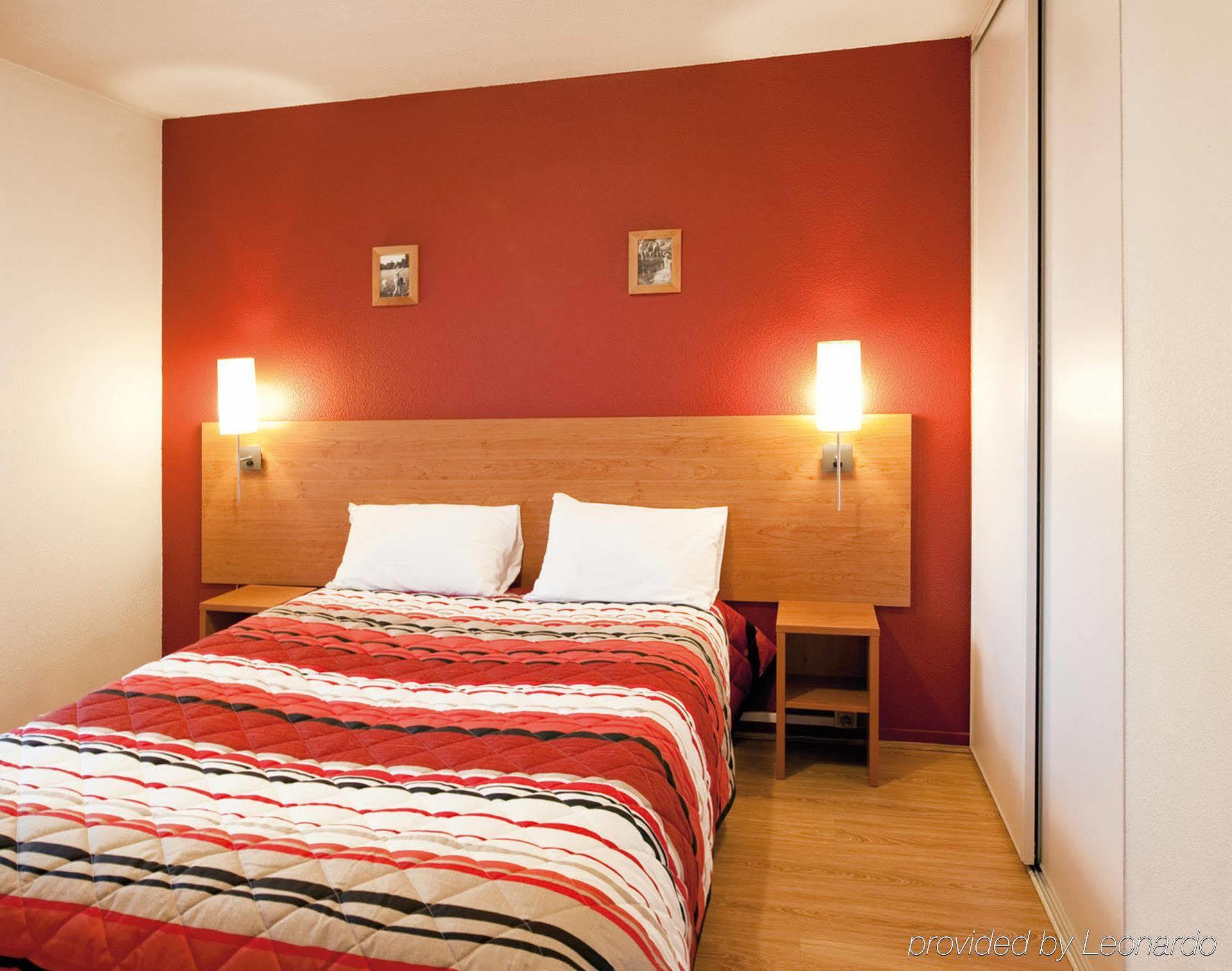 Aparthotel Sejours & Affaires Annecy Le Pont Neuf Cran-Gévrier Exterior foto